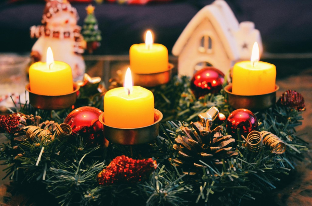 Adventi koszorú készítése saját kezűleg az Oázisban
