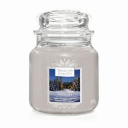 Yankee Candle Candlelit Cabin soirée au chalet "közepes" üveg illatgyertya