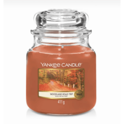 Yankee Candle Woodland Road Trip "közepes" üveg illatgyertya
