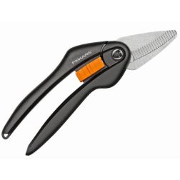 Fiskars &Aacute;ltal&aacute;nos kerti oll&oacute; SP28